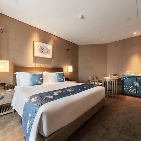 Kunming Huiyue Wyndham Hotel Екстериор снимка