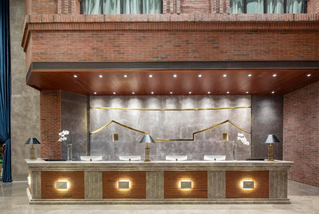 Kunming Huiyue Wyndham Hotel Екстериор снимка