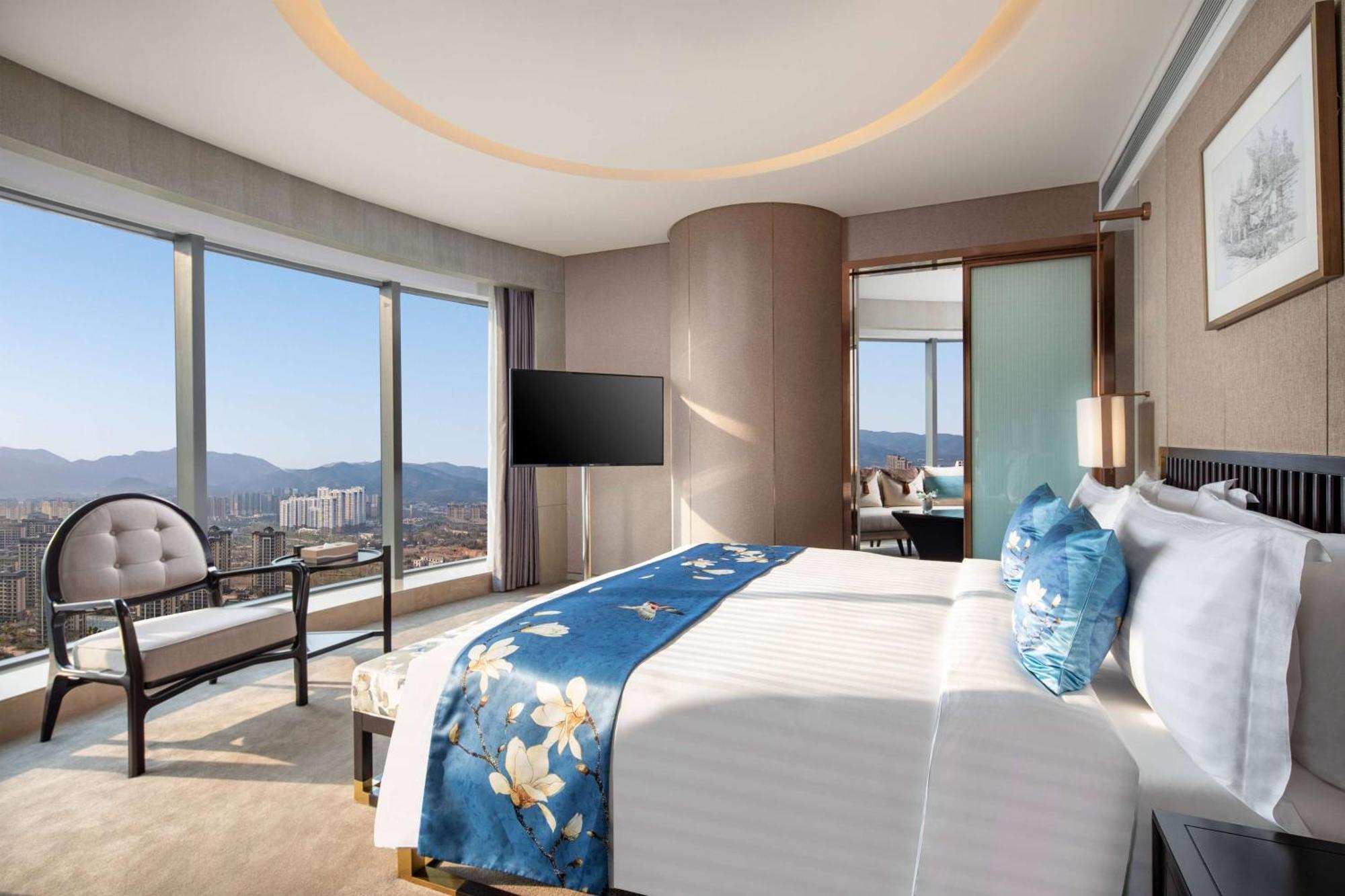 Kunming Huiyue Wyndham Hotel Екстериор снимка