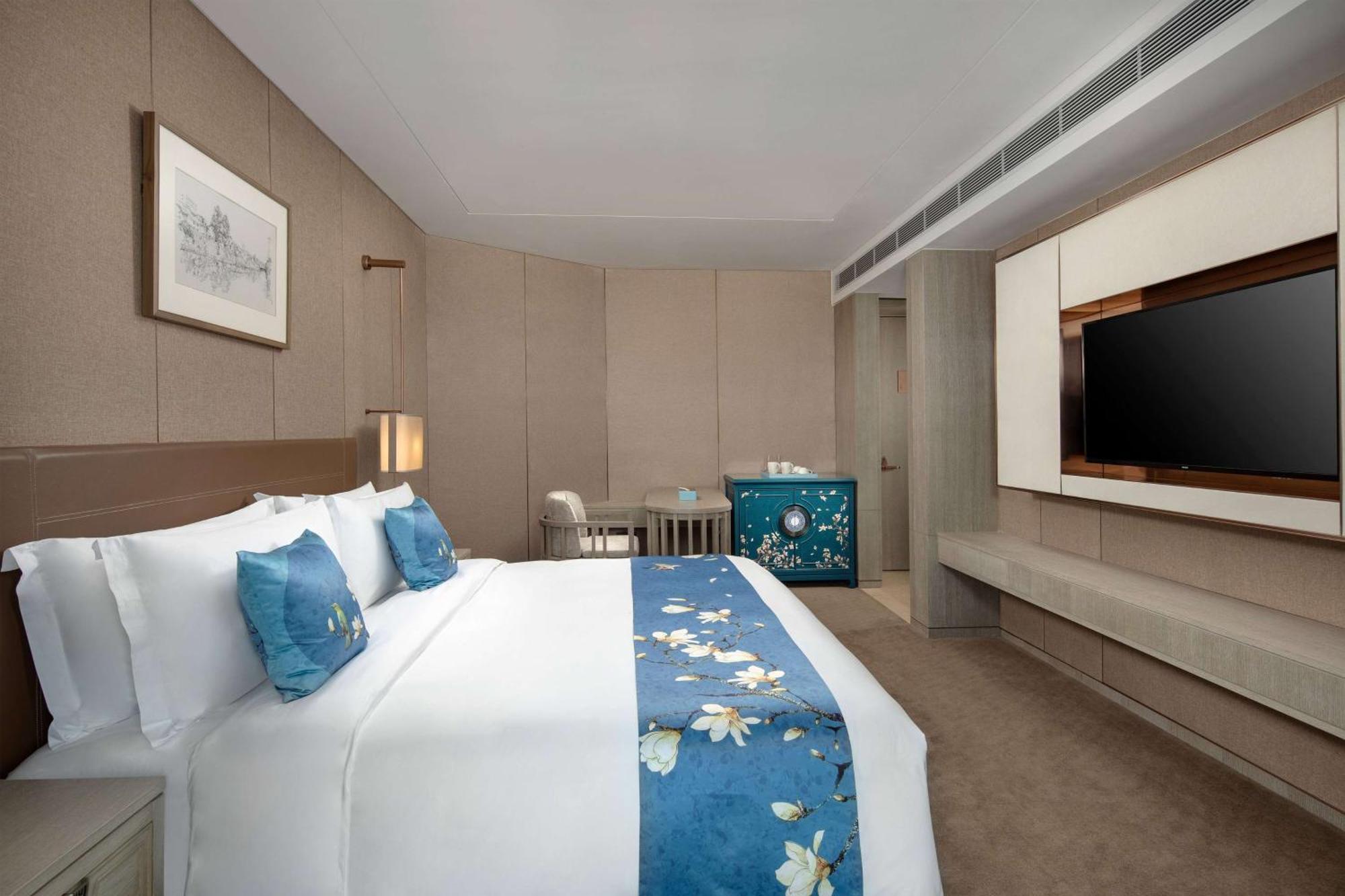 Kunming Huiyue Wyndham Hotel Екстериор снимка