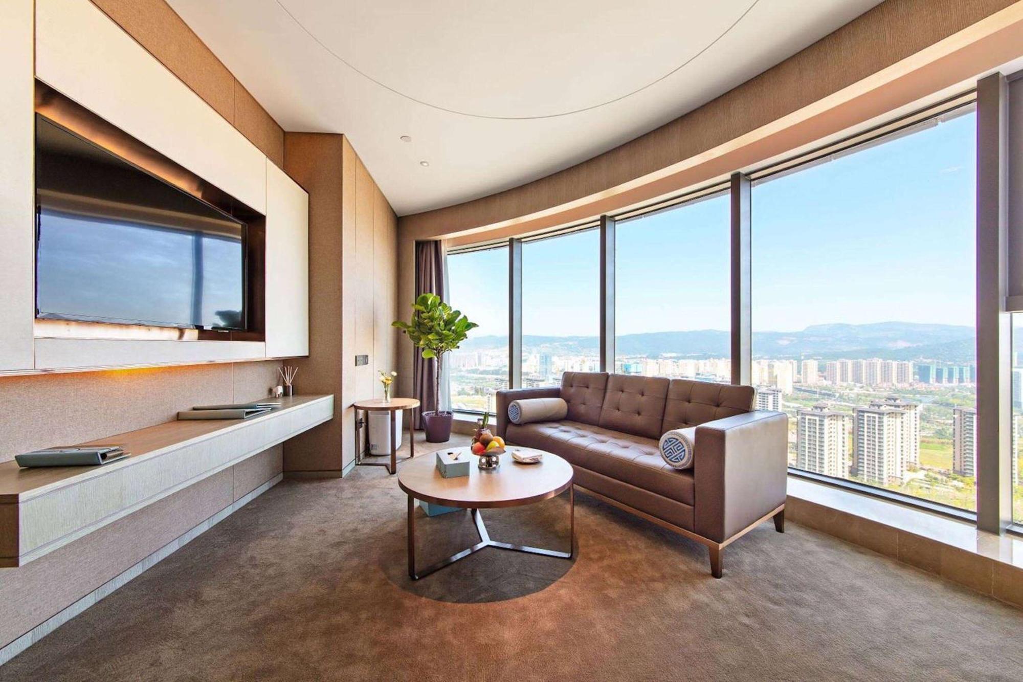 Kunming Huiyue Wyndham Hotel Екстериор снимка