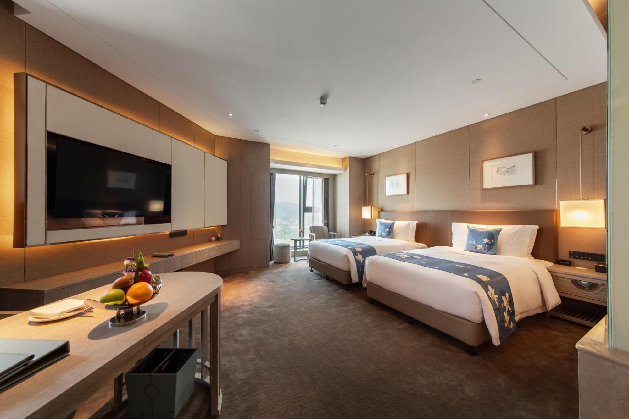Kunming Huiyue Wyndham Hotel Екстериор снимка