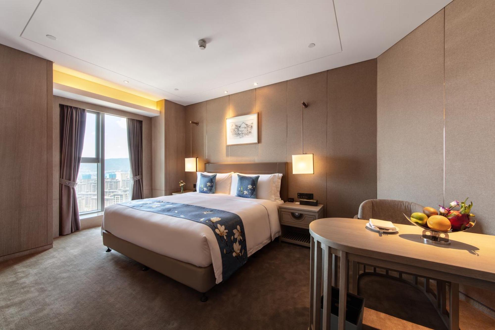 Kunming Huiyue Wyndham Hotel Екстериор снимка