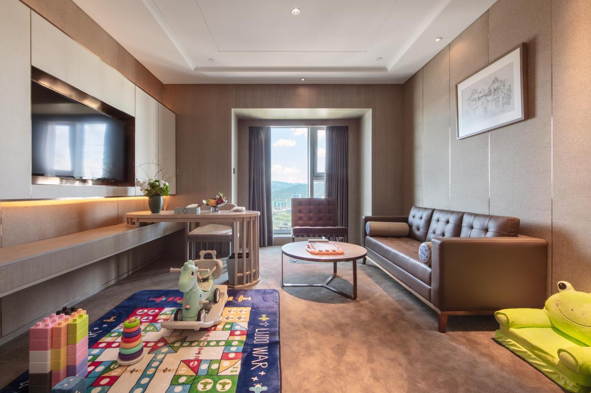 Kunming Huiyue Wyndham Hotel Екстериор снимка